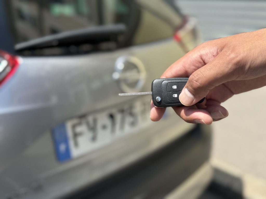 Refaire clé Opel chez Claveo